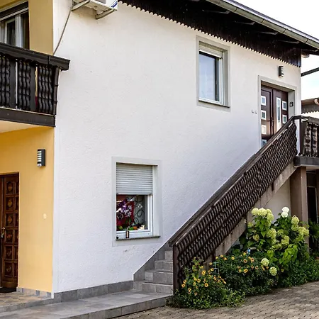 Apartma Maka *